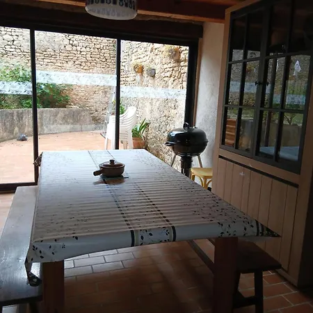 Juscapie Vakantiehuis Jazeneuil